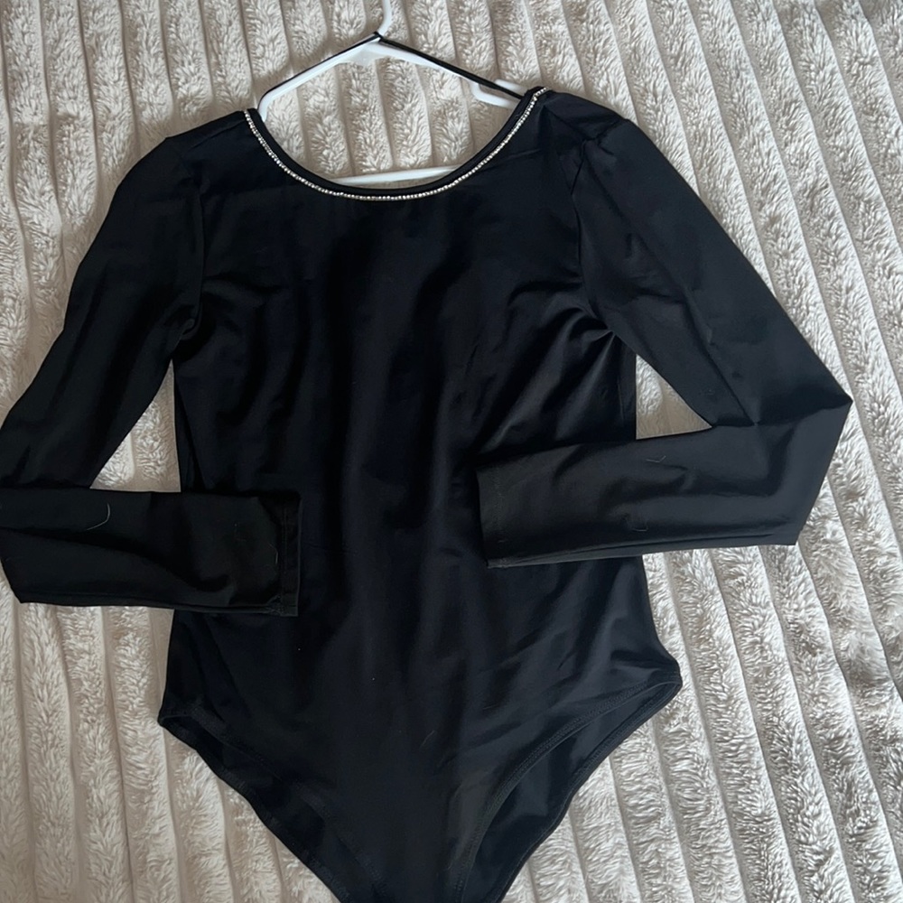 H&M one piece. Never been worn.